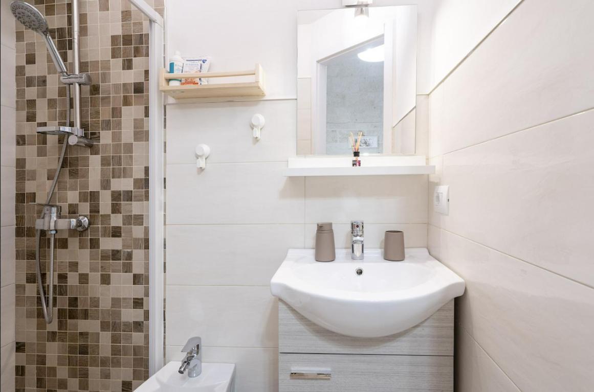 Chiarina Rooms 2 Polignano a Mare Luaran gambar