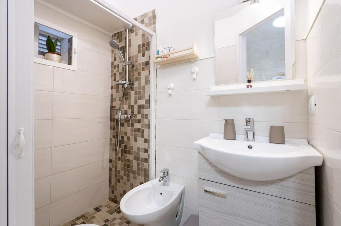 Chiarina Rooms 2 Polignano a Mare Luaran gambar